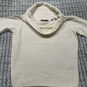 NWT ASOS Threadbare Women’s off shoulder sweater